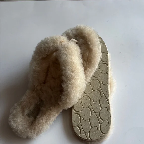 UGG Fluffy Flip Flop Sandal Slippers… - Picture 3 of 8